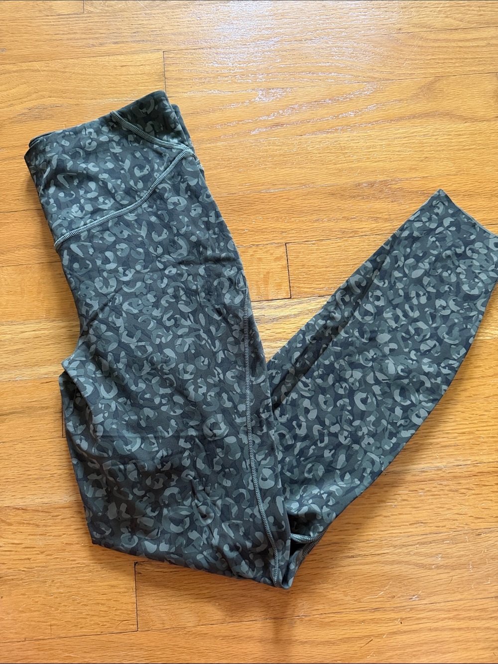Lululemon green camo